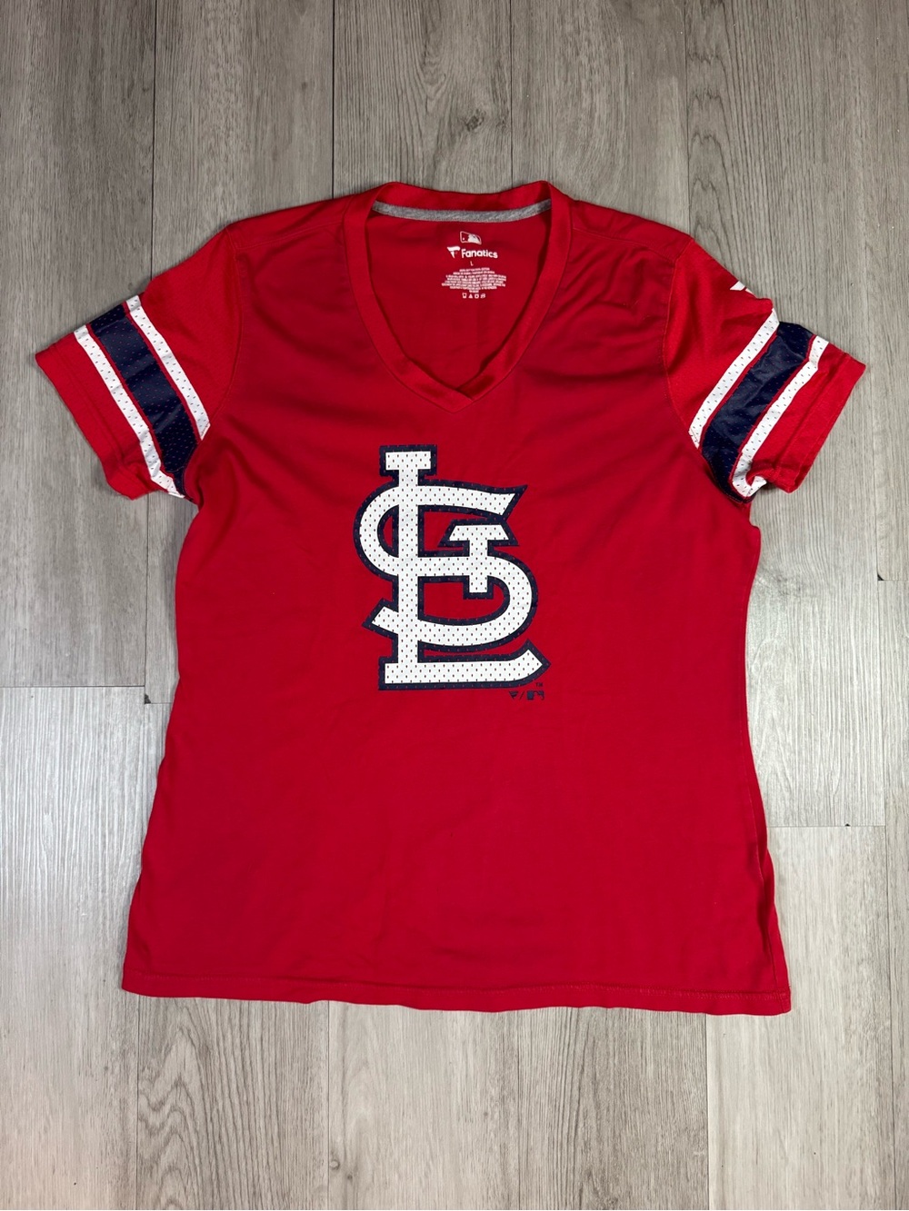 Fanatics St. Louis Cardinals MLB Red V-Neck Short Sleeve Shirt Womens Size L